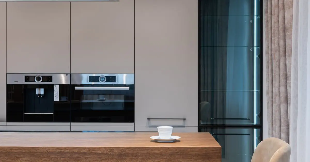 Ultimate Guide to Ice Maker Types